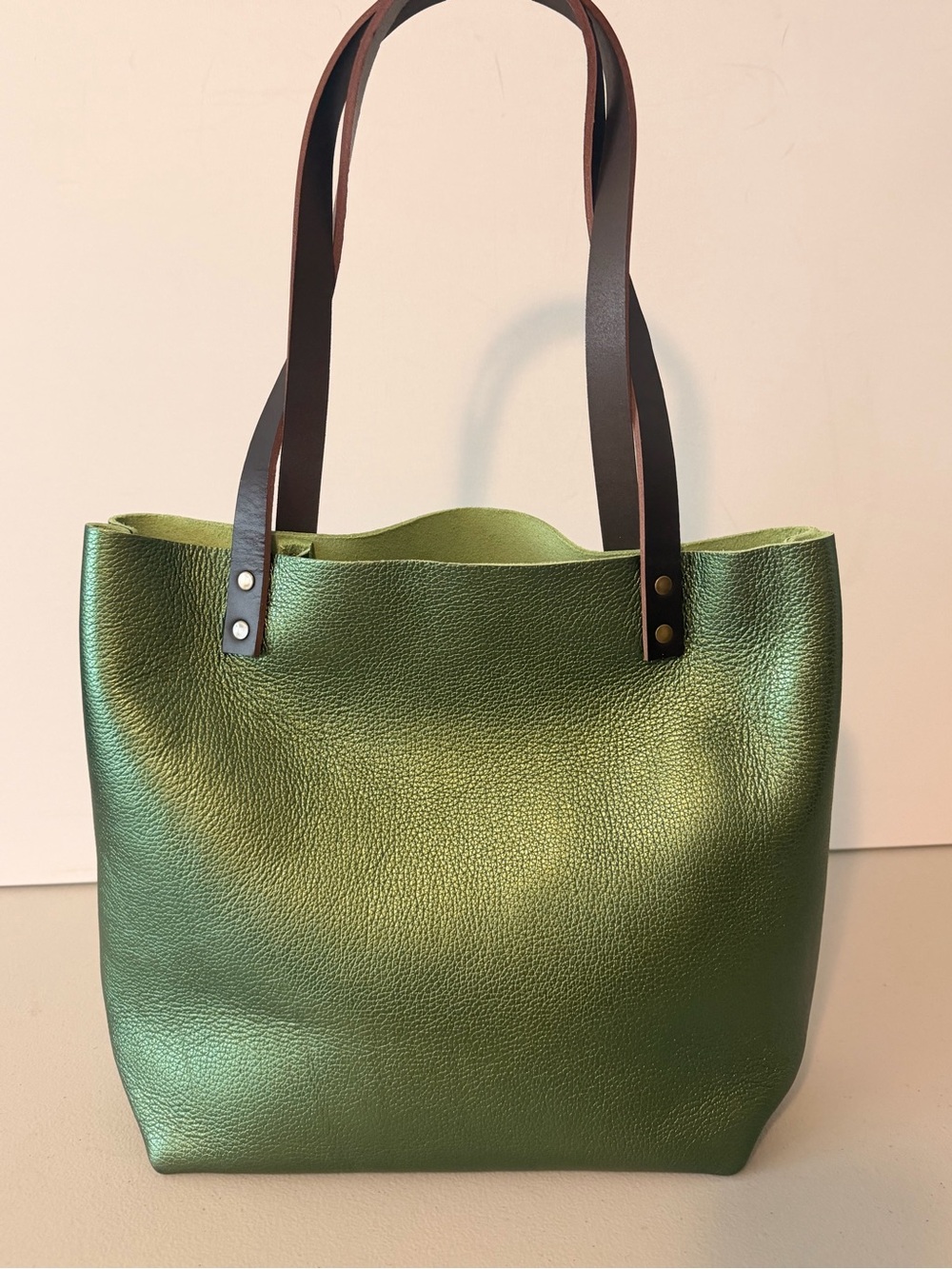 Portland Leather medium classic tote UNICORN ๐ฆ COLOR Green Greench - Picture 3 of 6